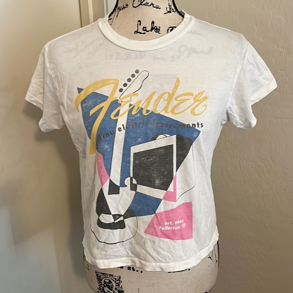 Daydreamer White Fender Guitar Graphic Cropped Distressed T-Shirt Modern Boho